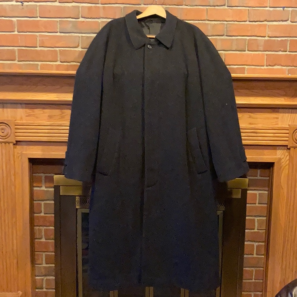 EUC 46R Newport Harbor black trench coat